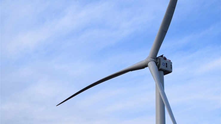 3D printing, wooden materials and dizzying heights: How wind turbines are changing